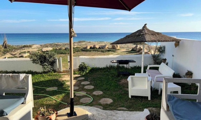 Kelibia House | Villa 2s+3 Pied Dans L'eau Kelibia