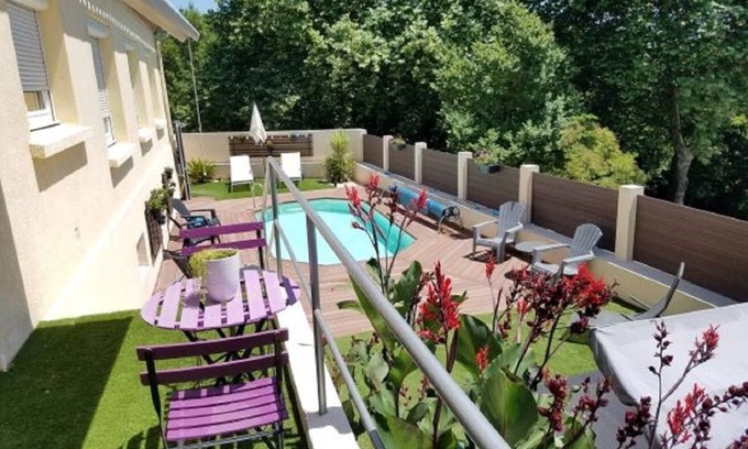 Verdun-en-Lauragais Villa | Villa 4 bedrooms/4 bathrooms - 9 pers. - Swimming pool - Nice amenities - Green setting