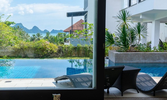 Kampung Kedawang Villa | Villa 4 - Luxury Private Pool Villa