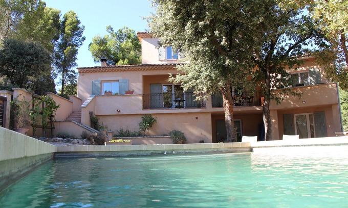 Chateauneuf-de-Gadagne House | Villa + absolute calm swimming pool in Châteauneuf de Gadagne Vaucluse