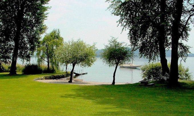 Solcio Villa | Villa Adelinda: A luxurious one-story villa located right on the Lake Maggiore, with Free WI-FI.