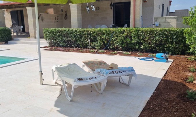 Manduria House | VILLA AMICORUM House EAST, pool 10 x 4 m