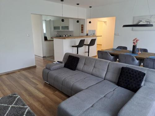 Zalaegerszeg Villa | Villa Anna, ingyenes Wifivel és parkolással.