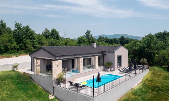 Nedescina Villa | Villa AntheaPaola near Labin - Rabac for 8 people with heated private pool and children playground