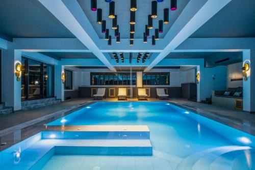 Danilia Villa | Villa Athos