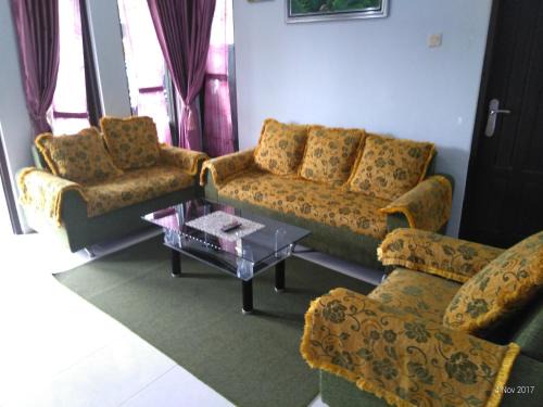 Oro Oro Ombo House | Villa Batu Safir
