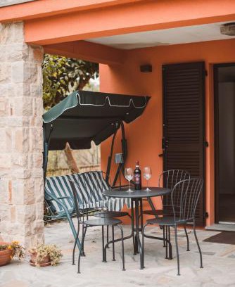 Travo Apartment | Villa Bifamiliare di Charme immersa nel verde tra Bobbio e Grazzano