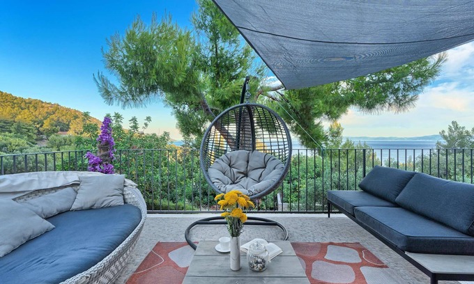 Zavala Villa | Villa Breeze - with stunning views and pool on Hvar