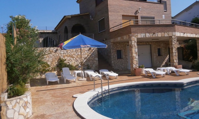Vidreres House | Villa Cal Sotet, Private pool, Relax and Comfort