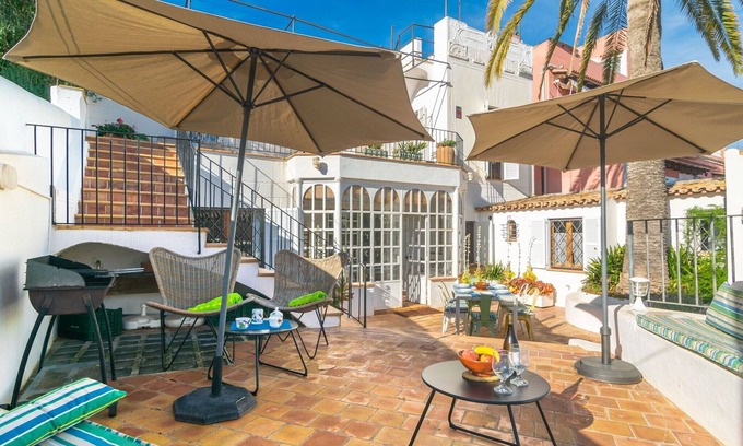 El Terreno Ski Chalet | Villa El Terreno - House In Palma. Free Wifi