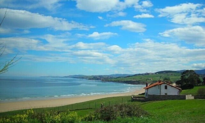 San Vicente de la Barquera Villa | VILLA IN OYAMBRE BEACH