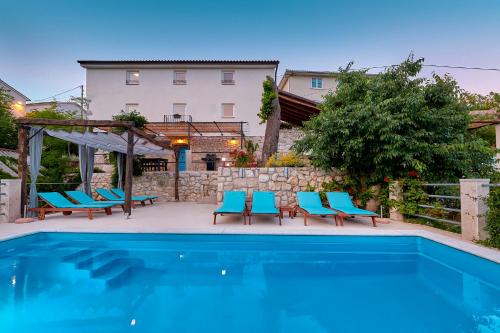 Zagore Villa | Villa Eugenia by Briskva