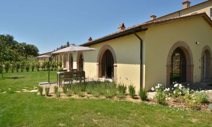 Trequanda House | Villa Falco- Cignella Resort Tuscany