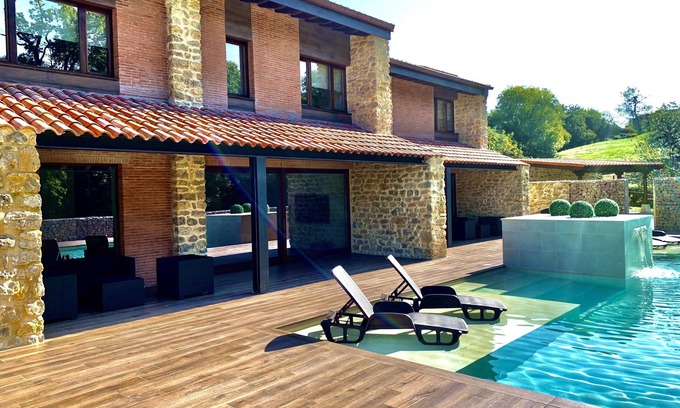 Noriega House | Villa formed by two apartments with private pool in Asturias. Elmarquesau
