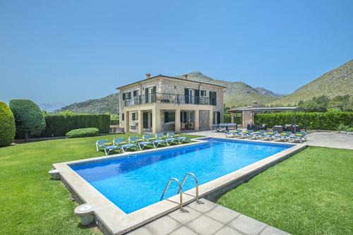 Les Palmeres Villa | Villa Illa Petita by Villa Plus