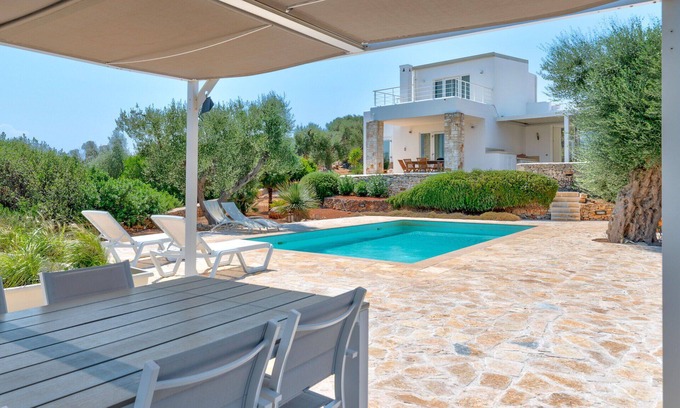 Carovigno Villa | Villa in Carovigno with 3 bedrooms sleeps 6