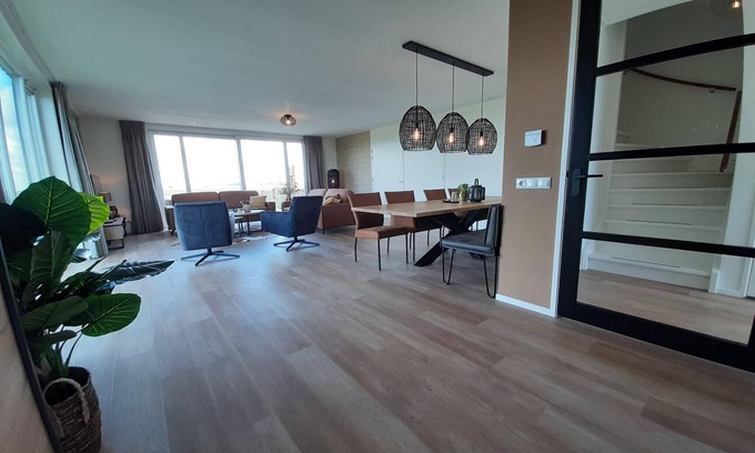 Leons House | Villa in Friesland with Boat Rental