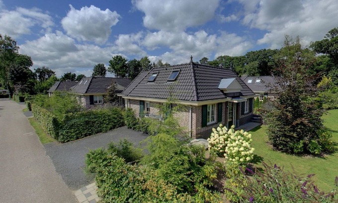 Voorthuizen Villa | Villa in Netherlands with Spacious Garden