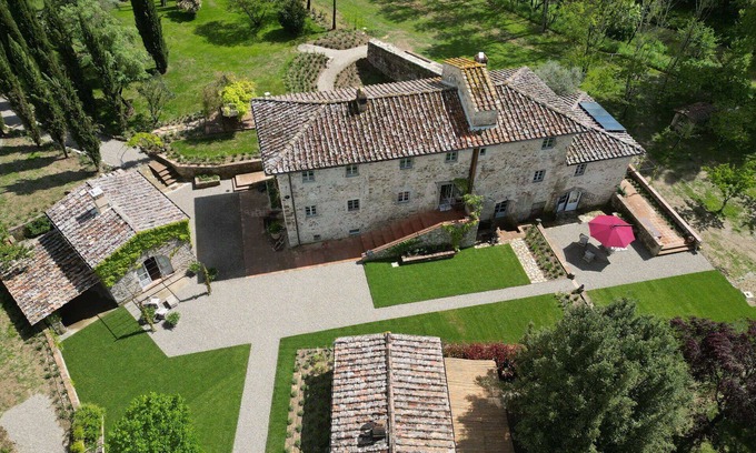 Sambuca Villa | Villa in Sambuca with 7 bedrooms sleeps 14