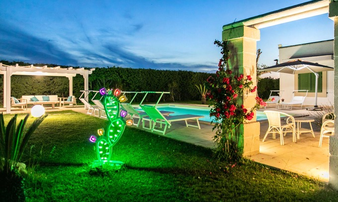 Leverano Villa | Villa in the countryside a stone's throw from the sea