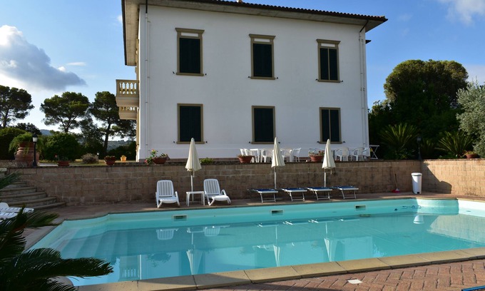 Pomaia Villa | Villa Irene, 10 bedrooms and private pool near Castiglioncello