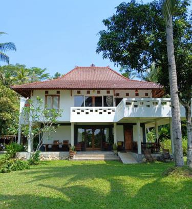 Cijulang House | Villa Kanari Batukaras