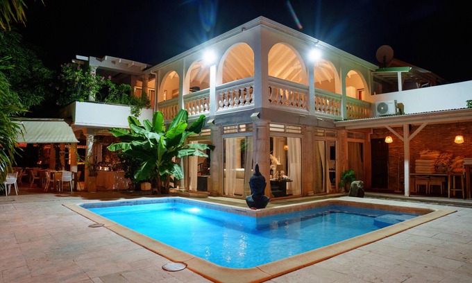 Rambaud House | Villa Kapresse du 978