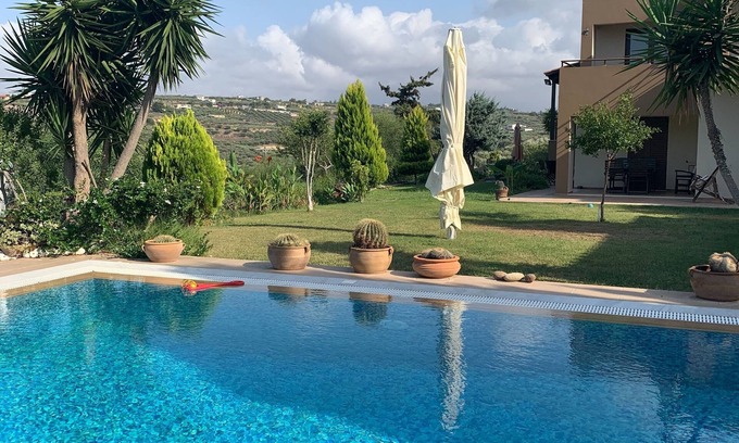 Kounavi Villa | Villa Karteros with Swimming pool & Bbq