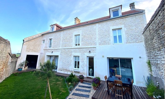Luc-sur-Mer Villa | Villa "La Cabine" 5min walk from the beach