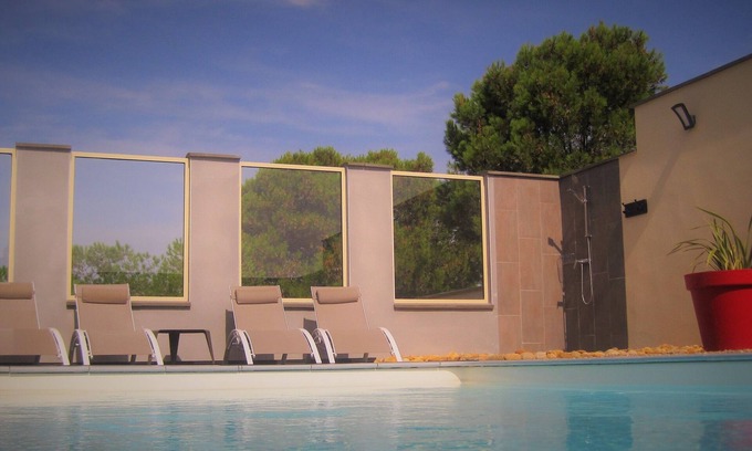 Montseret House | Villa "Le Clos" sleeps 4 with private pool