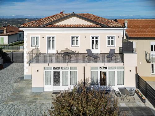 Guarene Apartment | Villa Lucrezia - Appartamenti vista Langhe -