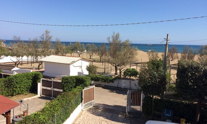 Latina Lido House | Villa Maria, front beach 5 beds, 2 bath, along the coast Terracina and Circeo