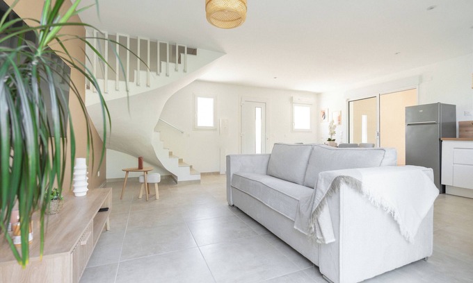 Marignane House | Villa Mimosa