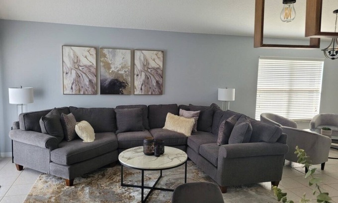 Solana House | Villa MysticnFabulous Comfortable 4 Bedroom/3 Bath Retreat Near Disney