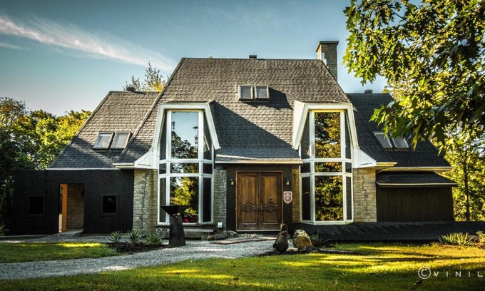 Roxton Hotel | Villa Nao