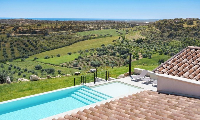 Noto Villa | Villa Nivura, Elegance Amid Olive Groves