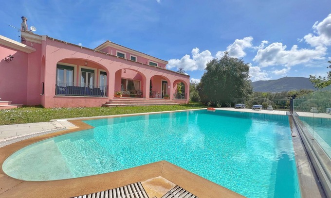 Perama Villa | Villa Olea Corfu – Exclusive Villa with Infinity Pool & Panoramic Views