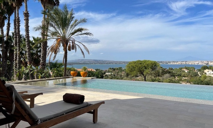 Isola Villa | Villa OLEANDRA: Luxe, daily service, sea & sunset impressive views, 24mt pool