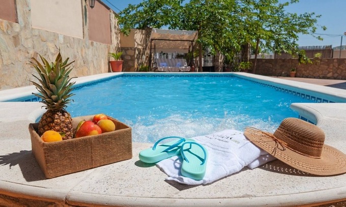 Alcala la Real Villa | Villa Ortega Alba Alcalá La Real by Ruralidays