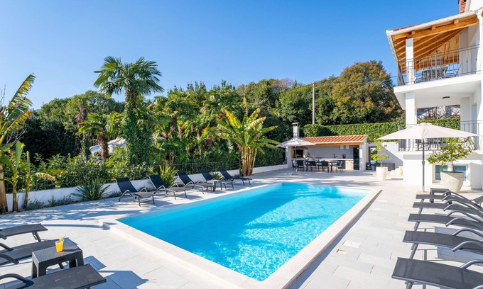 Opric Apartment | Villa Palma by Interhome