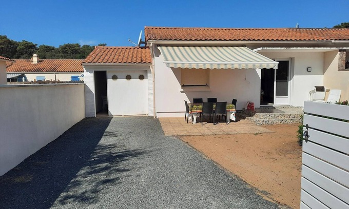 Longeville-sur-Mer House | Villa penalty close to the sea Pets allowed