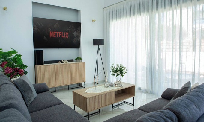 Gouvai Villa | Villa Peris With Shared Backyard,By IdealStay Experience