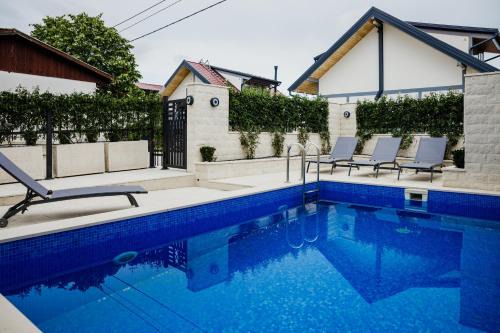 Mrcevac Villa | Villa Perla