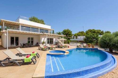 Punta Prima Villa | Villa Primasol by Villa Plus