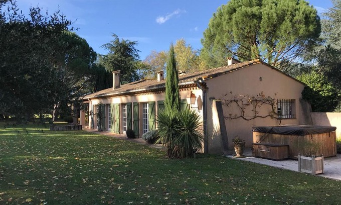 Aussillon Villa | Villa provençale avec Spa et Piscine