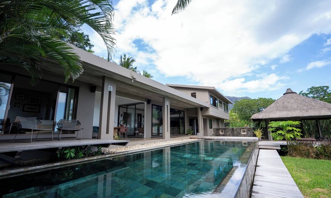 La Mivoie House | Villa Sérénité - Infinity pool & Daily housekeeping