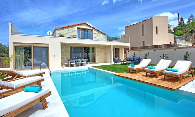 Filaki Villa | Villa Silentium Evilia by PosarelliVillas