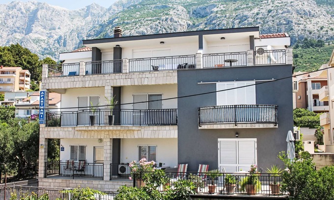 Gorinka Apartment | Villa Silvia by Interhome