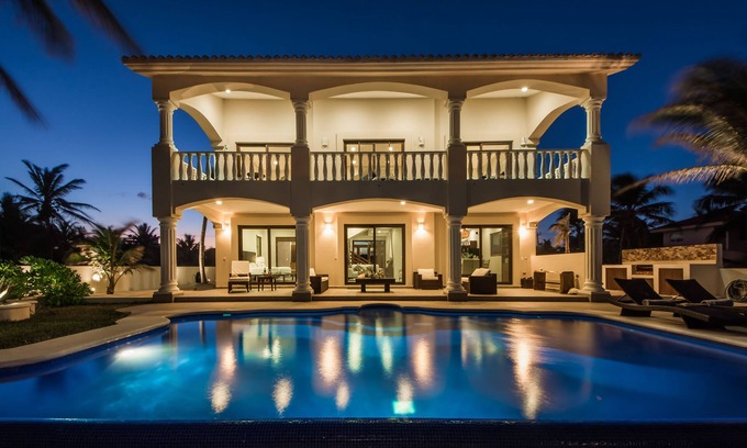 Tulsayab Villa | Villa Sofia Luxurious Ocean Front Villa Last Minute Discounts