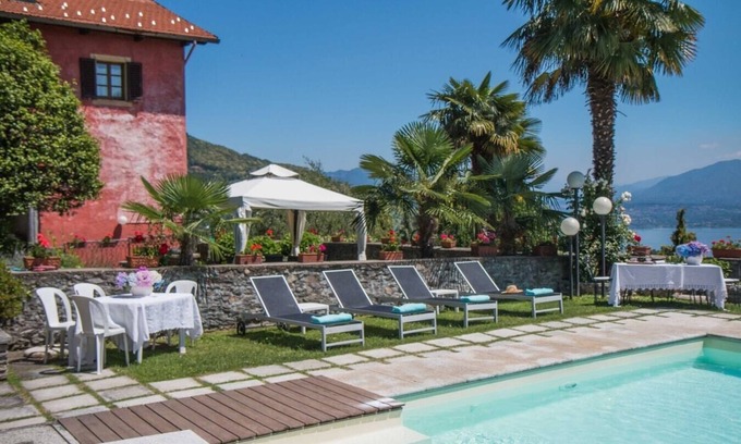 Massino Visconti Apartment | Villa Stresa Tulipano - 4 Guests